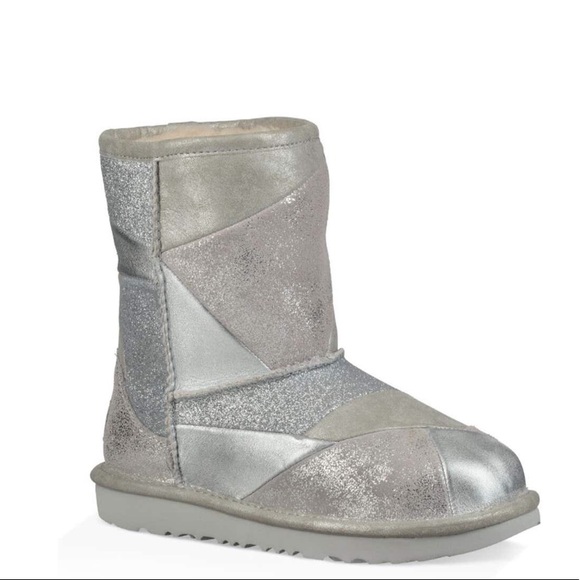 🆕 Ugg classic short II metallic patchwork boot